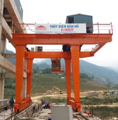 Gantry Crane Q=2x25T/3T - Ban Ho, Lao Cai Hydropower Plant